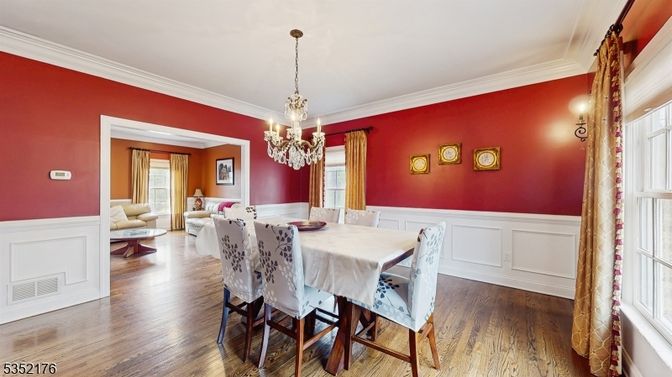 Chandelier, Dining room, Interior, Living room, Wood Texture Flooring