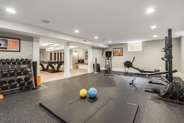Fitness Equipment, Interior, Recessed Lighting, Wood Texture Flooring