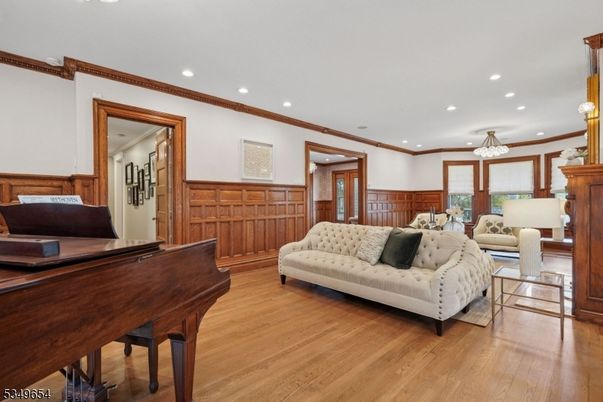Chandelier, Interior, Living room, Piano, Recessed Lighting, Wood Texture Flooring