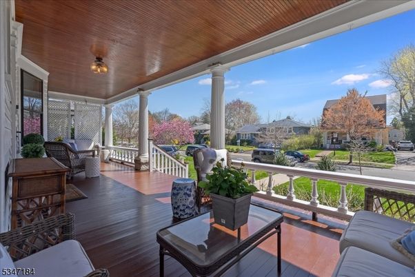 Exterior, Wood Texture Flooring