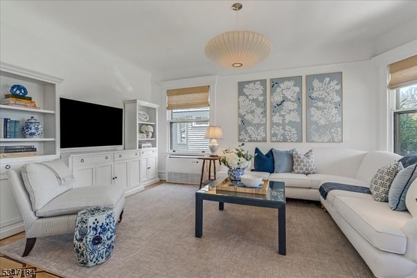 Interior, Living room, Pendant Lights