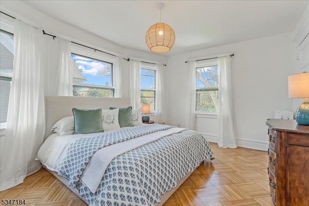 Bedroom, Interior, Pendant Lights, Wood Texture Flooring