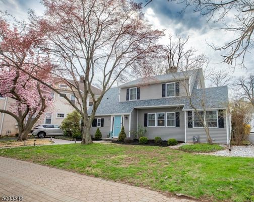 Exterior, Facade, Cape Cod