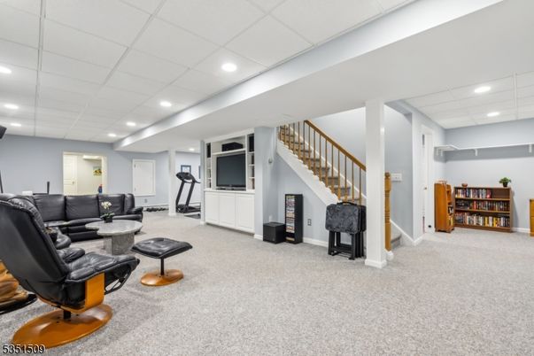 Fitness Equipment, Interior, Living room, Recessed Lighting
