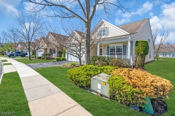 Backyard, Exterior, Facade, Cape Cod