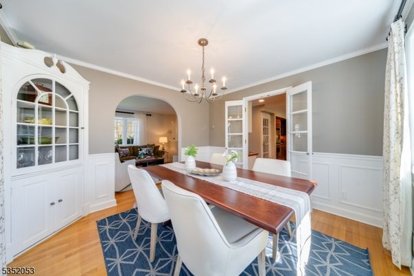 Chandelier, Dining room, Interior, Living room, Wood Texture Flooring