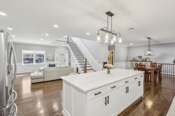 Dining room, Interior, Kitchen, Living room, Pendant Lights, Recessed Lighting, Wood Texture Flooring