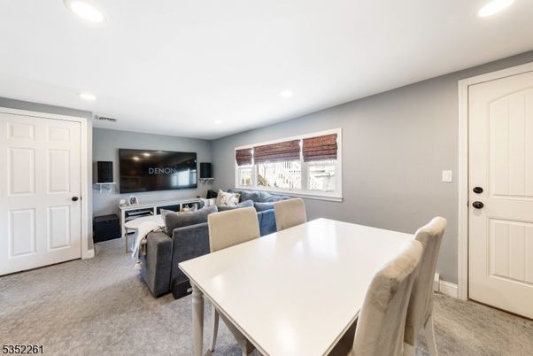 Dining room, Interior, Living room, Recessed Lighting