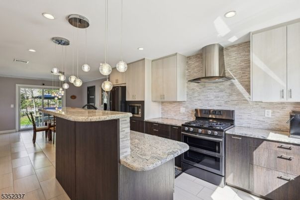 Interior, Kitchen, Pendant Lights, Recessed Lighting, Stainless Steel Appliances