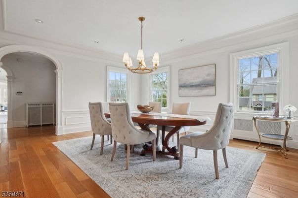 Chandelier, Dining room, Interior, Recessed Lighting, Wood Texture Flooring