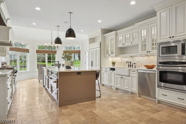 Interior, Kitchen, Pendant Lights, Recessed Lighting, Stainless Steel Appliances