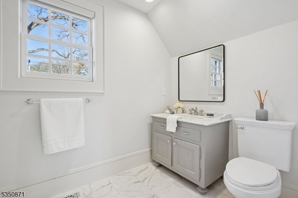 Bathroom, Interior, Marble, Recessed Lighting