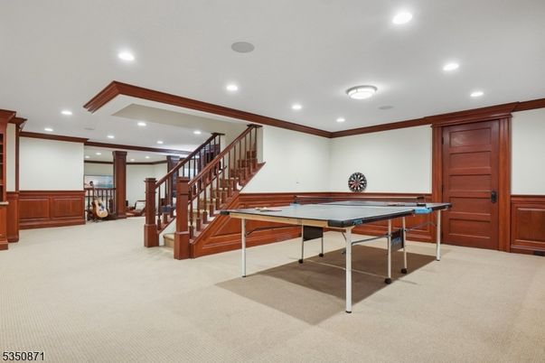 Game Room, Interior, Recessed Lighting