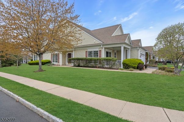 Backyard, Exterior, Facade, Cape Cod