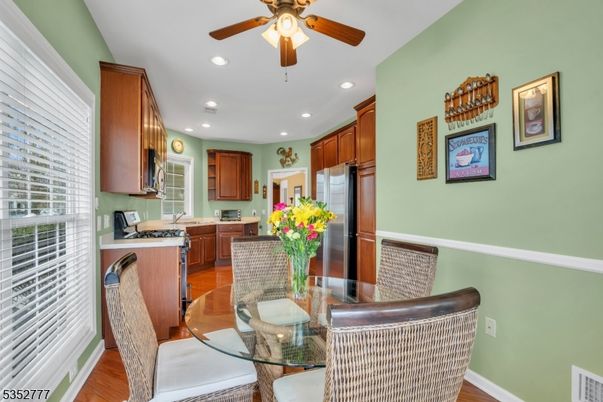 Dining room, Interior, Kitchen, Recessed Lighting, Wood Texture Flooring