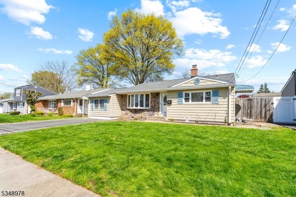 Backyard, Exterior, Facade, Brick Facade, Cape Cod