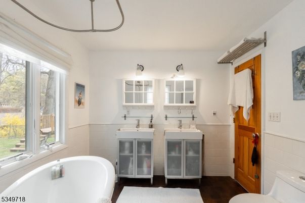 Bathroom, Dual Sink Vanities, Free Standing Baths, Interior