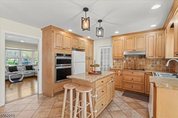 Interior, Kitchen, Living room, Pendant Lights, Recessed Lighting