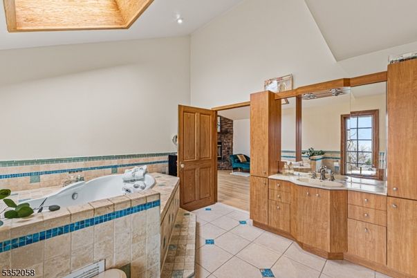 Bathroom, Interior, Recessed Lighting, Wood Texture Flooring