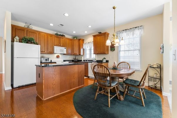Chandelier, Dining room, Interior, Kitchen, Pendant Lights, Recessed Lighting, Wood Texture Flooring
