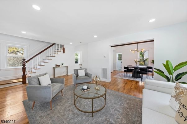 Dining room, Interior, Living room, Pendant Lights, Recessed Lighting, Wood Texture Flooring
