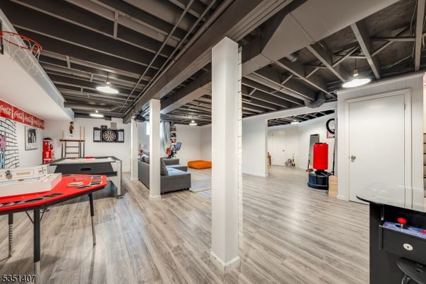 Game Room, Interior, Wood Texture Flooring