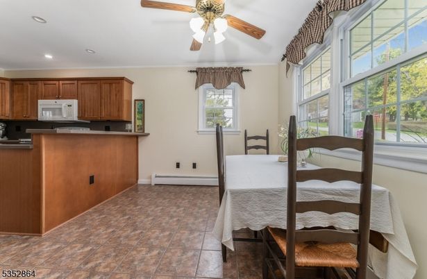 Dining room, Interior, Kitchen, Recessed Lighting