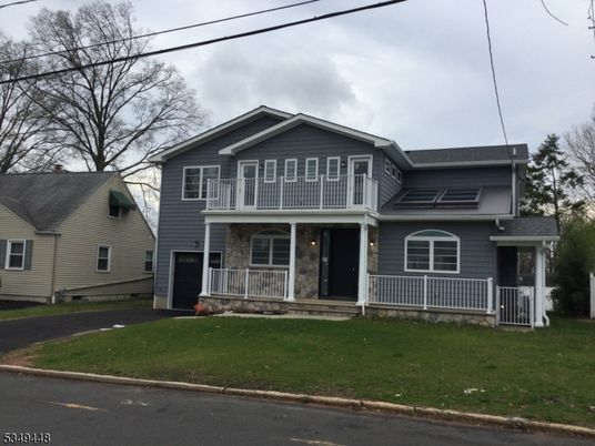 Exterior, Facade, American Craftsman