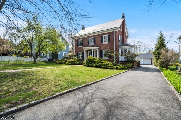 Attached, Backyard, Exterior, Facade, Brick Facade, Georgian