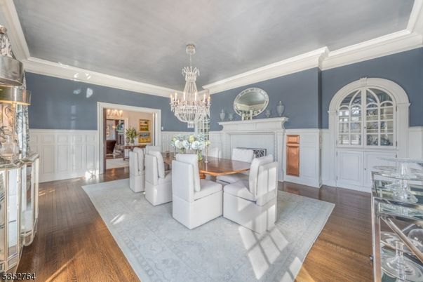 Chandelier, Dining room, Fireplace, Interior, Wood Texture Flooring