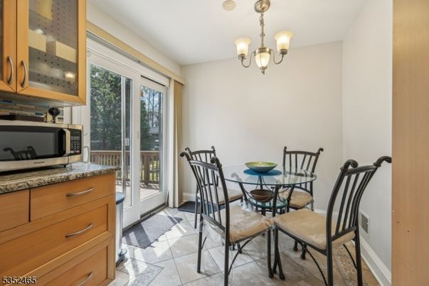 Chandelier, Dining room, Interior