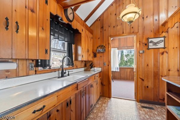 Interior, Kitchen, Pendant Lights, Wooden Walls