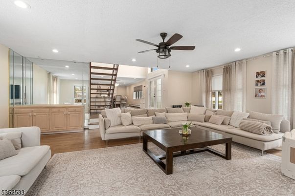 Interior, Living room, Recessed Lighting, Wood Texture Flooring