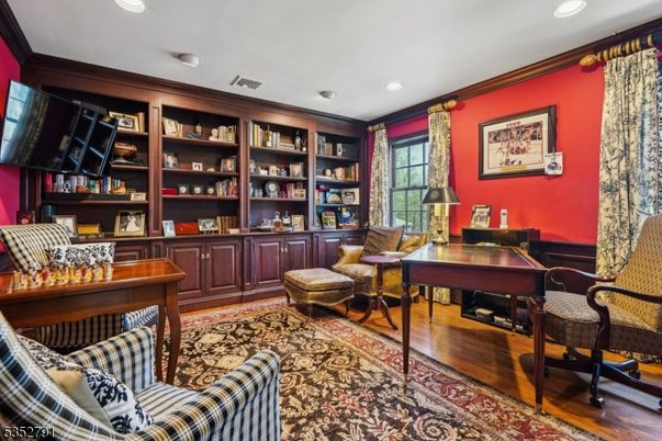 Home Office, Interior, Recessed Lighting, Wood Texture Flooring