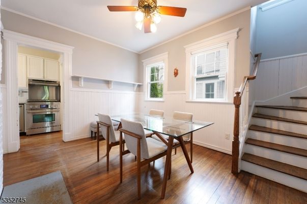 Dining room, Interior, Kitchen, Stainless Steel Appliances, Wood Texture Flooring