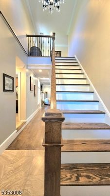 Interior, Pendant Lights, Wood Texture Flooring