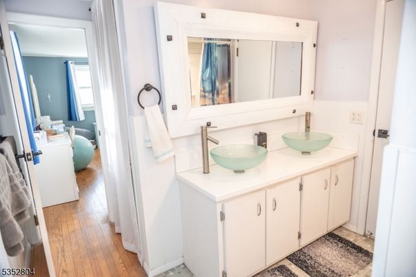 Bathroom, Dual Sink Vanities, Interior, Wood Texture Flooring