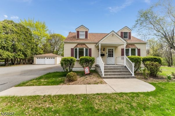 Detached Garage, Exterior, Facade, Cape Cod