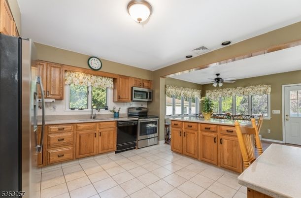 Interior, Kitchen, Stainless Steel Appliances