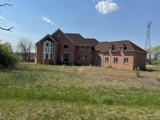 Exterior, Facade, Brick Facade, French Provincial