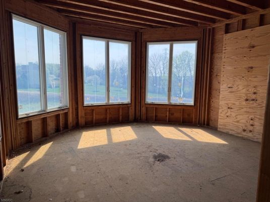 Empty room, Interior, Wooden Beams, Wooden Walls