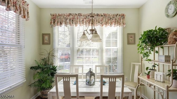 Dining room, Interior, Pendant Lights