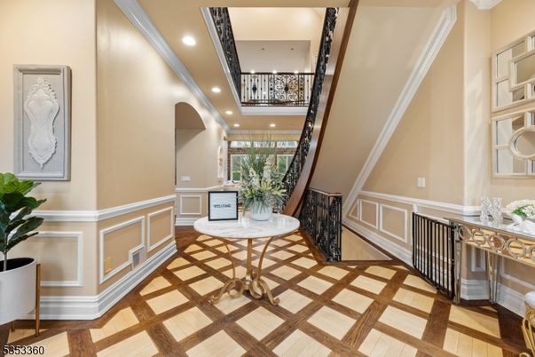 Chandelier, Interior, Recessed Lighting, Wood Texture Flooring