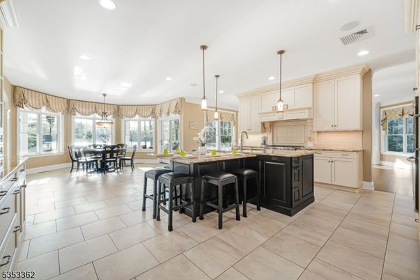 Dining room, Interior, Kitchen, Pendant Lights, Recessed Lighting