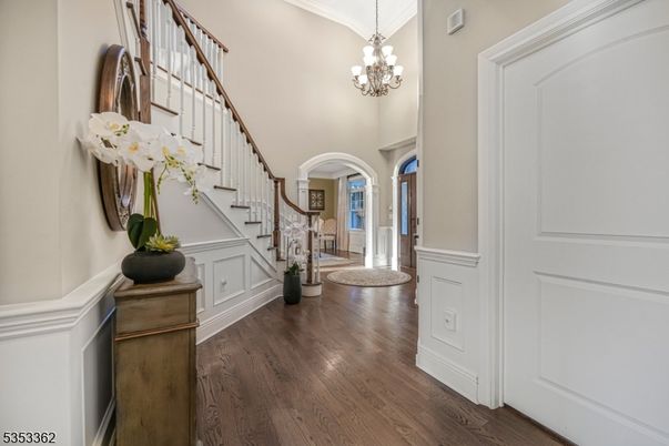 Chandelier, Interior, Wood Texture Flooring