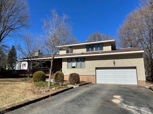 Attached, Exterior, Facade, Raised Ranch
