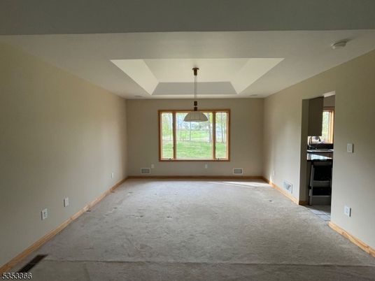 Empty room, Interior, Pendant Lights