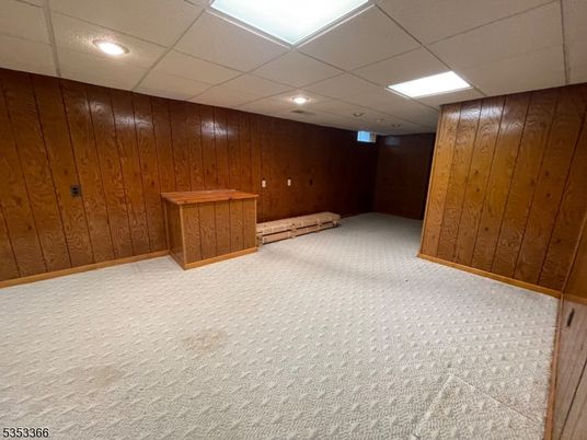 Empty room, Interior, Recessed Lighting, Wooden Walls