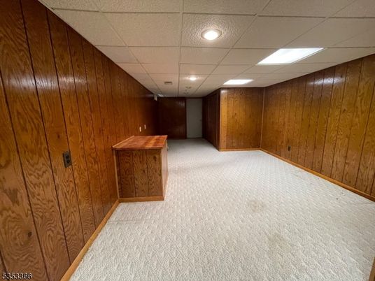 Empty room, Interior, Recessed Lighting, Wooden Walls