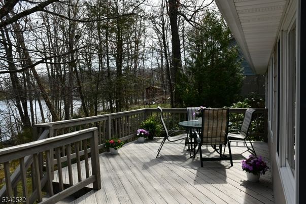 Exterior, Wood Texture Flooring
